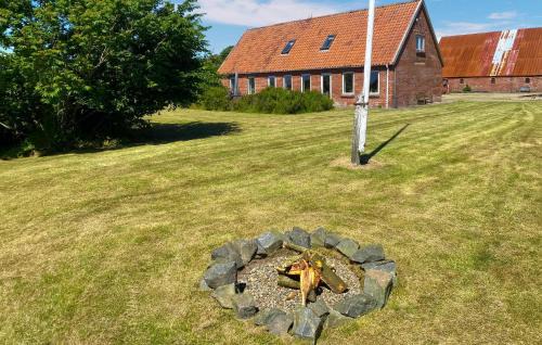 Cozy Home In Vestervig