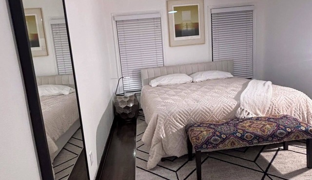 Cozy Home, Midway Hollow Dallas :WFH Office :Families & Relocations.Pets welcome