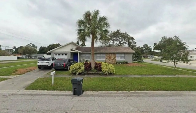 Cozy Home Near Airport and Beach