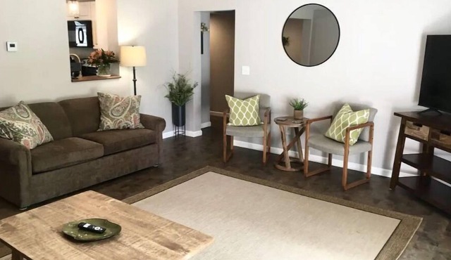 Cozy home near Beautiful Iverson Park and Golf