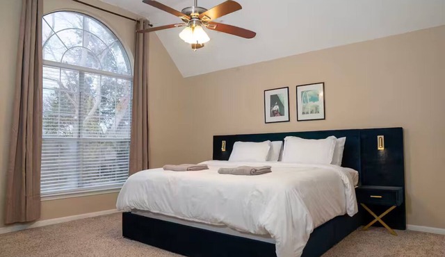 Cozy Home Near Dallas Downtown & DFW Airport!