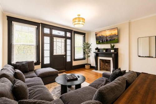 Cozy Home near Downtown - Close to Nulu - Sleeps 6