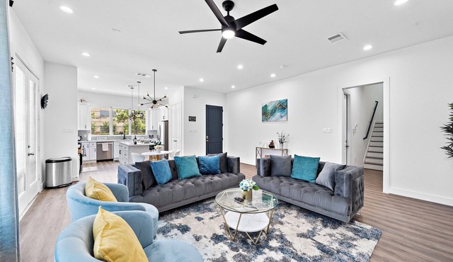 Cozy Home Near MedCenter, Uptown, & Downtown