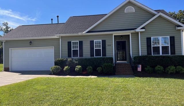 Cozy home near RDU, RTP, Angus Barn & downtown! Pet Friendly! Level-2 EV Charger