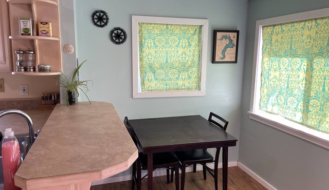 Cozy home near two ski resorts!