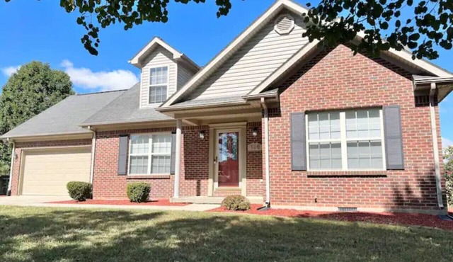 Cozy Home on Golf Course: Near I-75 & Buc-ee`s