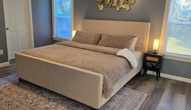 Cozy Home | Sleep 6 | off I-10