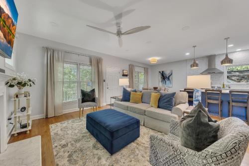Cozy home w fireplace & patio World Cup Ready
