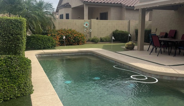 Cozy Home W/Heated Pool In Quiet Golf Community!