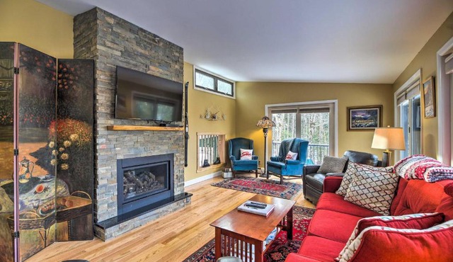 Cozy Home w/Sauna: Mins to Stowe Mountain Resort