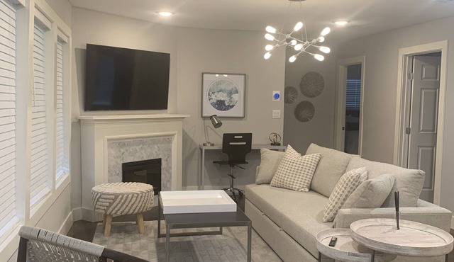 Cozy home with great access to Dallas and ft worth.