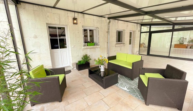 Cozy Home with Modern Comforts, Near Château & Markets, in Charming Loches, WiFi Included