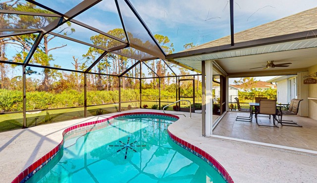 Cozy home with private pool, lanai, central AC & washer/dryer