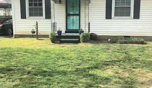 Cozy home with pool, 8 minutes from Downtown Nashville