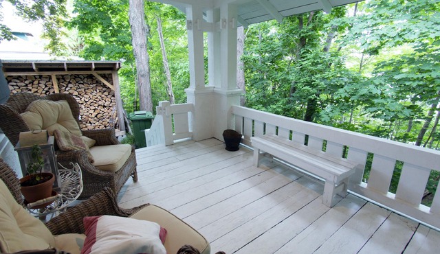 Cozy home with privacy in the heart of the Annapolis Valley