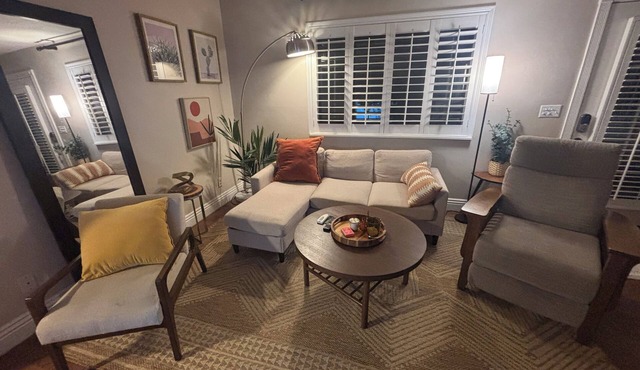 Cozy Home: Your Perfect LA Silverlake Base 2Bed 1 Bath w/Patio