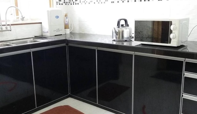 Cozy Homestay in Central Pokok Sena