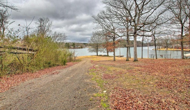 Cozy Hot Springs Studio with Boat Ramp Access!