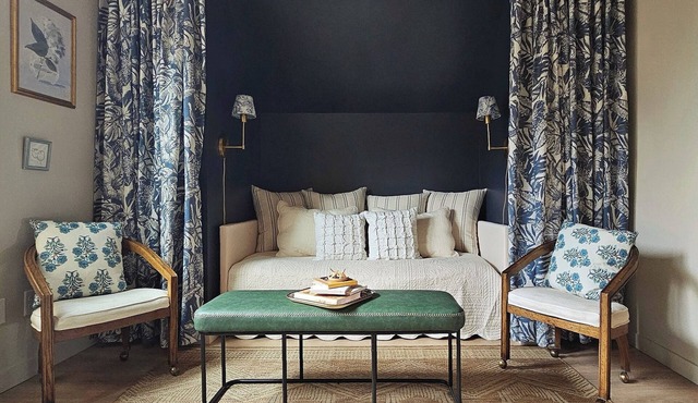 Cozy Hotel-Style Stay w/Gift Store & Event Space