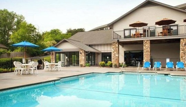 Cozy Hotel Suite Near Smoky Mountains & Dollywood in Pigeon Forge