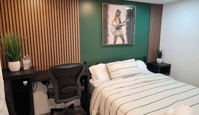 Cozy Hotel Like Room in Avenel with Private bathroom and Laundry.