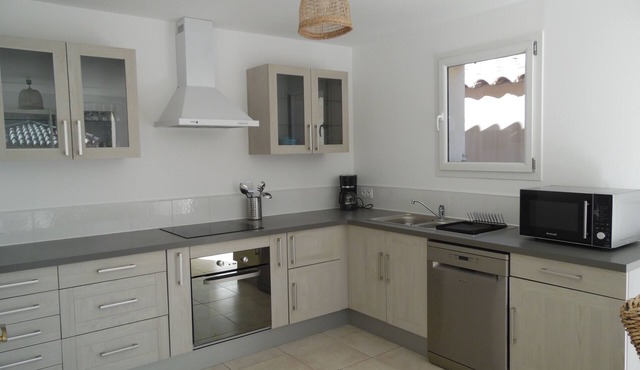 COZY HOUSE 100 M² + PRIVATE POOL - COLLIAS. SOUTH OF FRANCE