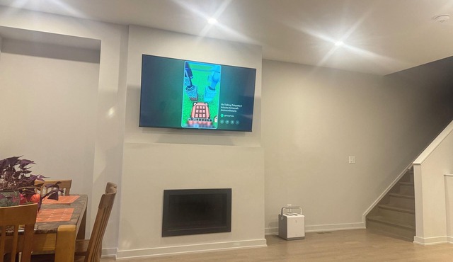Cozy House+3 bed room+ 2.5 bath room in Ottawa