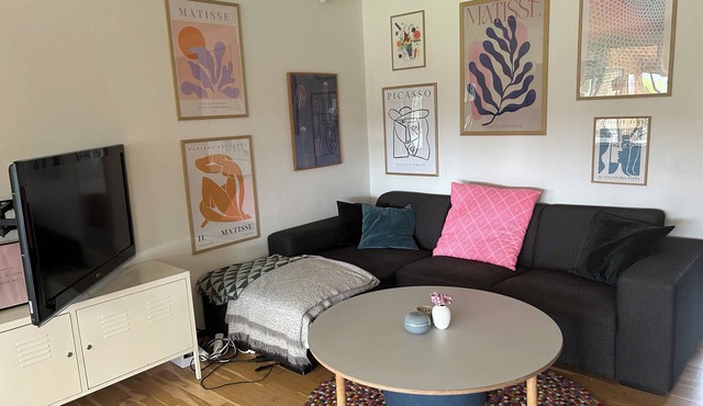 Cozy house by Odense River and close to the city's museums and life