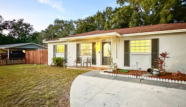 Cozy House by Tampa Int Airport, Beaches & Malls