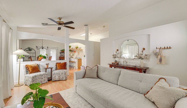 Cozy House by Zinnia Park! Family Home in Mcallen