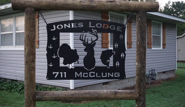 Cozy house close to public land areas for recreation!