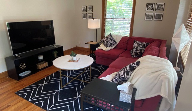 Cozy House in Bettendorf - 1 month + rentals