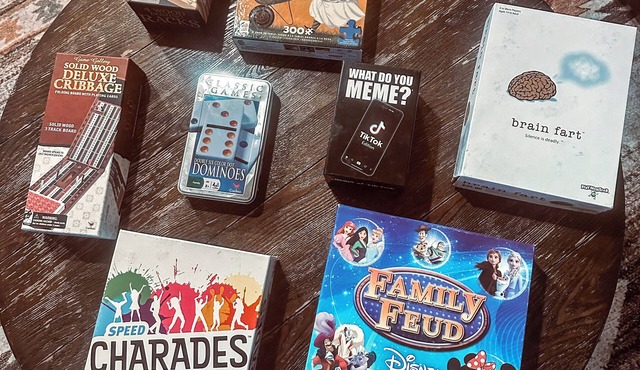 Cozy house in Chelan with 10 min walk to DT and private pool