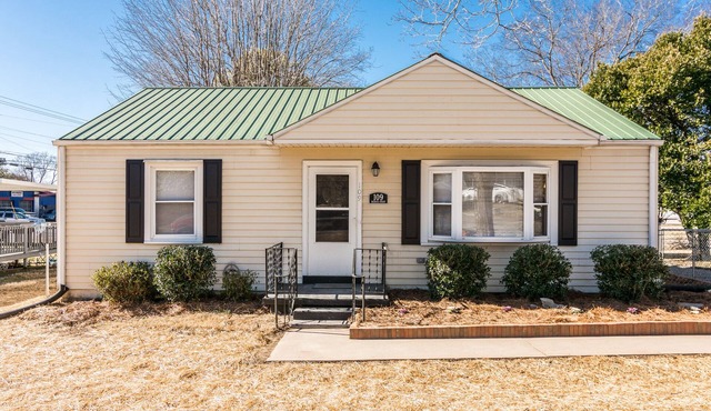 Cozy House in Gallatin City Limits