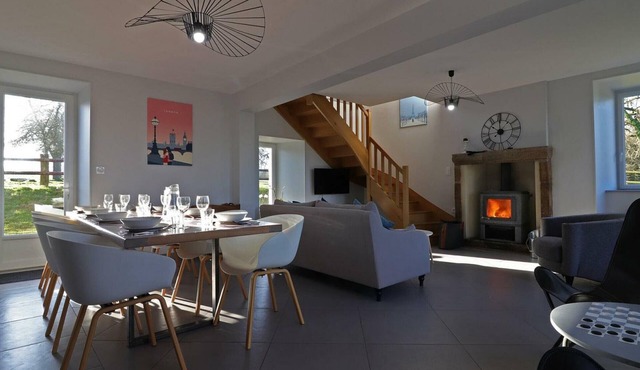 Cozy house in Normandy with wooded garden