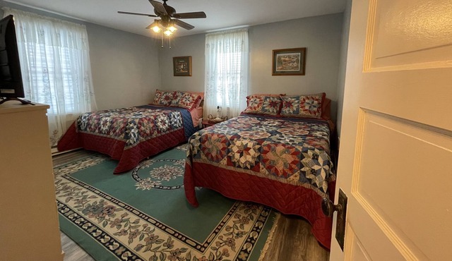 Cozy house in the Laurel Highlands. Enjoy a stay in Central City PA!