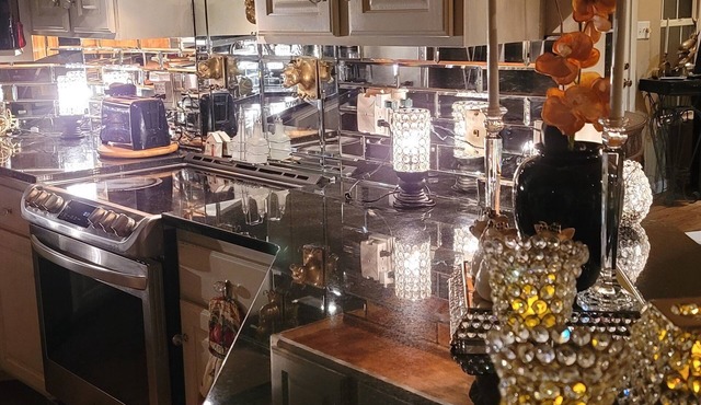 Cozy house in tranquil Poplar Bluff with AC, WiFi