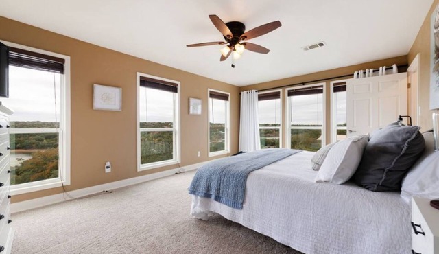 Cozy House on Lake Buchanan
