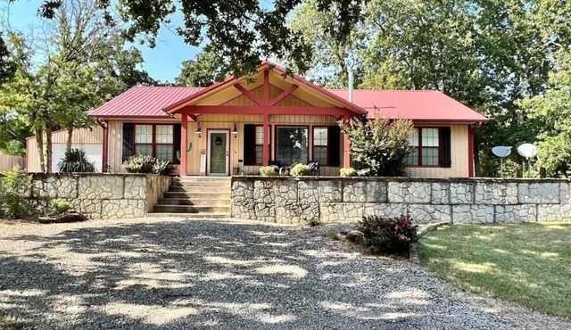Cozy house on Lake Eufaula!