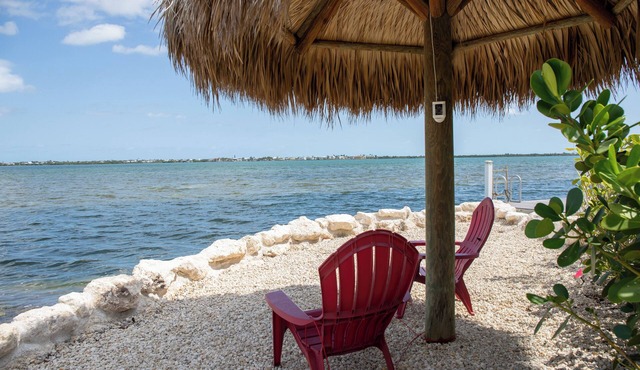 Cozy house on peaceful Little Torch Key with majestic view of Big Pine Channel!