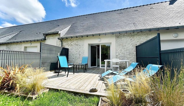 Cozy House with Private Garden and Parking - Quiet Area Near La Baule, Sleeps 4