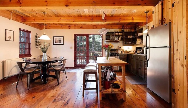 Cozy Hudson Valley Cabin, Fully Stocked w/Wifi