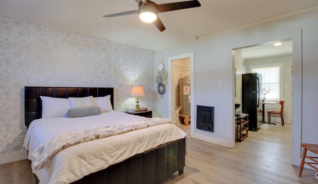 Cozy Huntsville Studio Near Lowe Mill