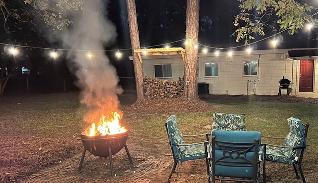 Cozy in the cul-de-sac!