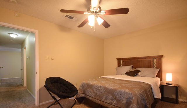 Cozy Independent Suite in North Fort Worth