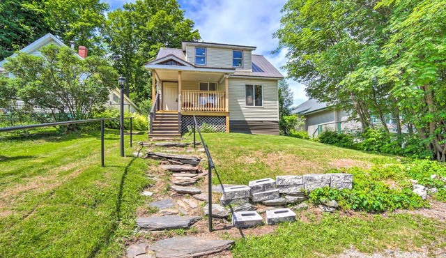 Cozy Ishpeming Cottage with Lake and Park Views!