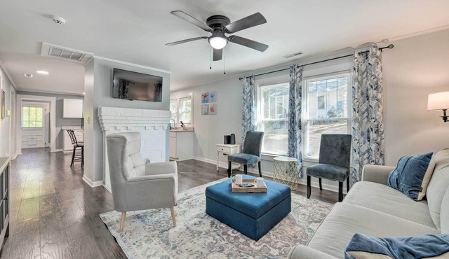 Cozy Kannapolis Home: Fenced Yard, Fire Pit!