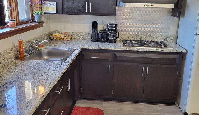 Cozy, king and queen bed Indiana home!