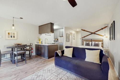 Cozy Kings Run Condo