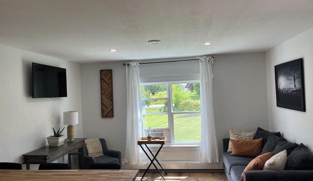 Cozy Kinross Suite located just 20 minutes from the Wood Islands Ferry Terminal